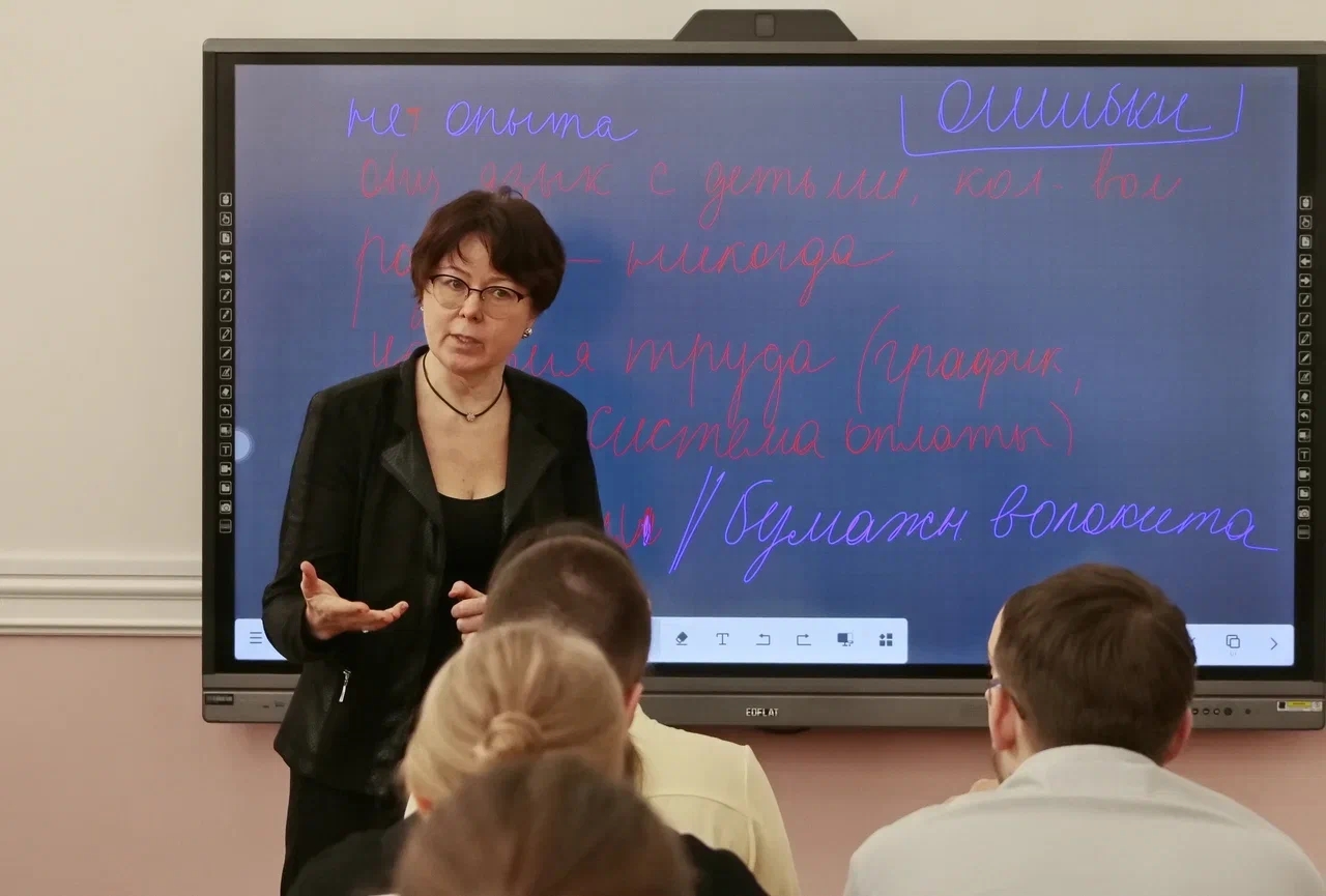 Будущие педагоги оценили перспективы: студенты посетили школу №47 им. Д.С. Лихачева